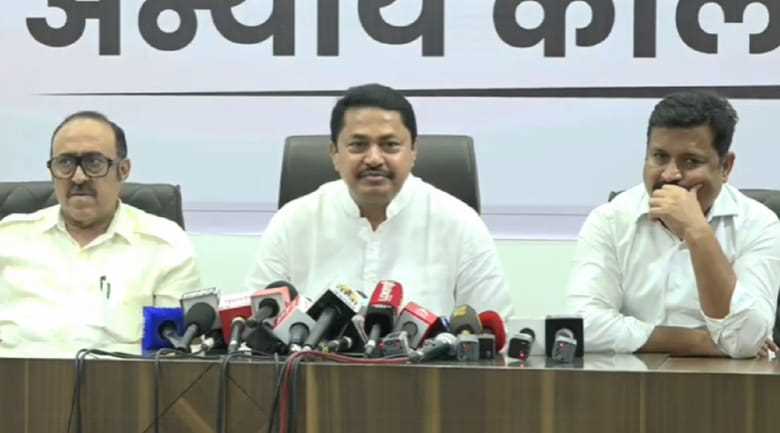 कांग्रेस कार्यकर्ता से पैर धुलाने पर नाना पटोले ने दी सफाई, बोले- खुद से धोया पैर